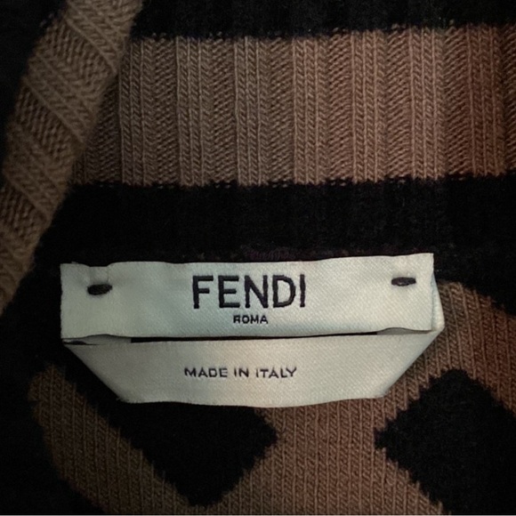 Authentic fendi sweater size 0 - Picture 6 of 6